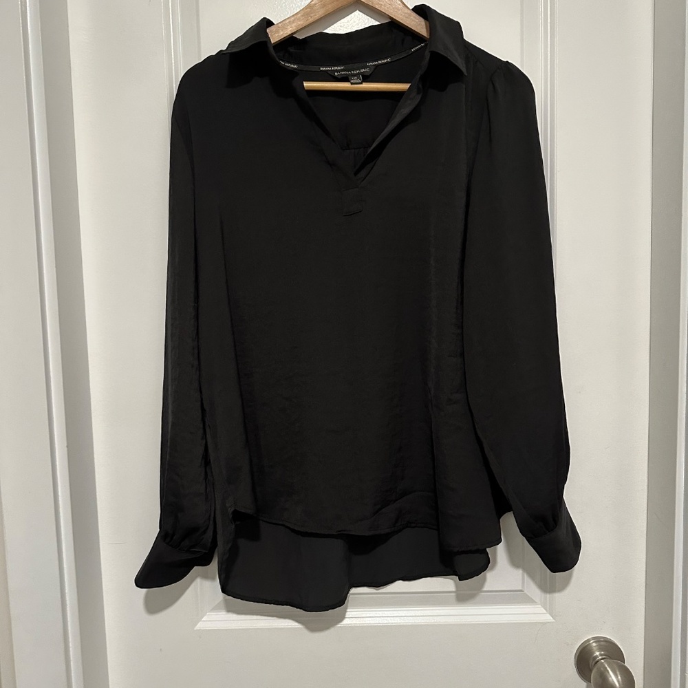 Banana Republic  | Women’s size L  Long Sleeve, Flowy Collared Shirt - Picture 10 of 17